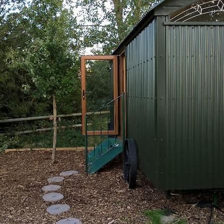 Glamping Malvern Shepherd Hut Buitenkant foto
