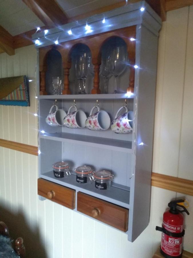 Glamping Malvern Shepherd Hut Buitenkant foto