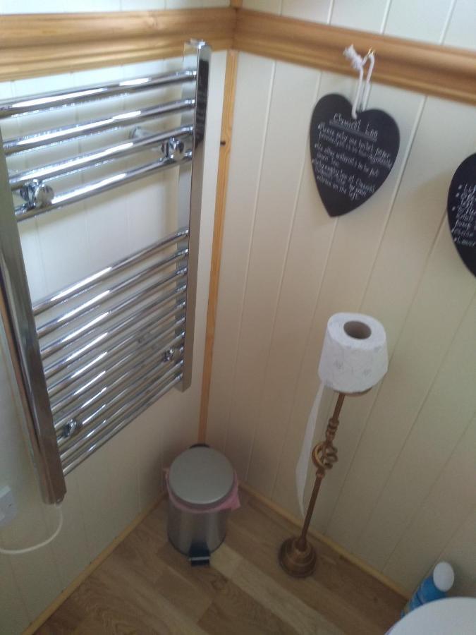 Glamping Malvern Shepherd Hut Buitenkant foto